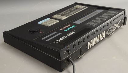 Yamaha-QX1